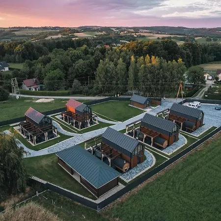 Village Sauna & Jacuzzi & Netflix בית נופש