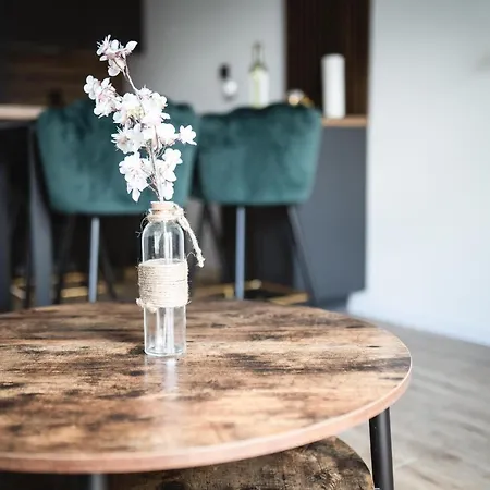 Village Sauna & Jacuzzi & Netflix בית נופש