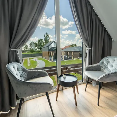 Holiday home Village Sauna & Jacuzzi & Netflix Tworkowa